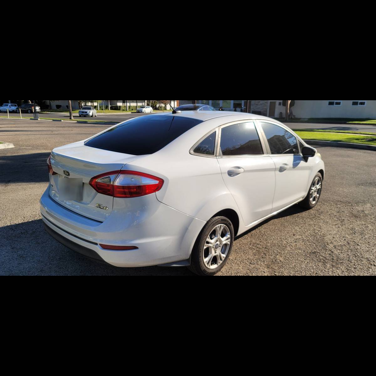 2015 Ford Fiesta Se,clean Title, Current Tags, Smogged $4900 for sale in CA