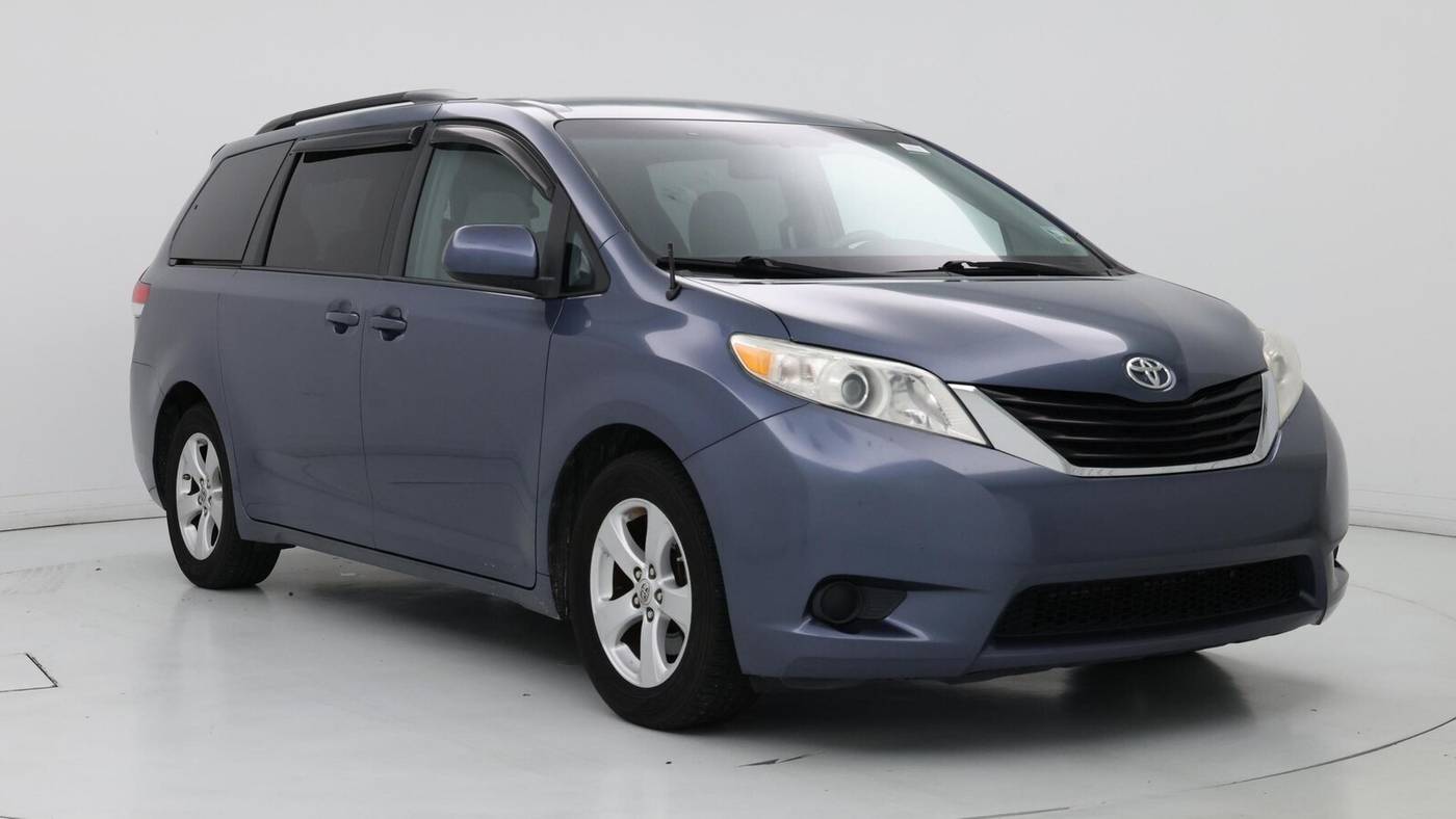 2014 Toyota Sienna for sale in FL