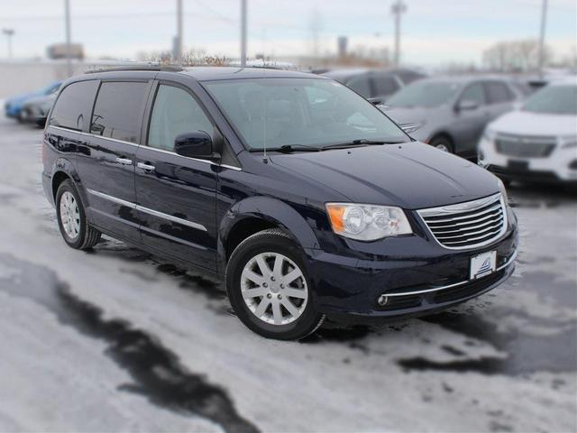 2015 Chrysler Town &amp; Country for sale in WI