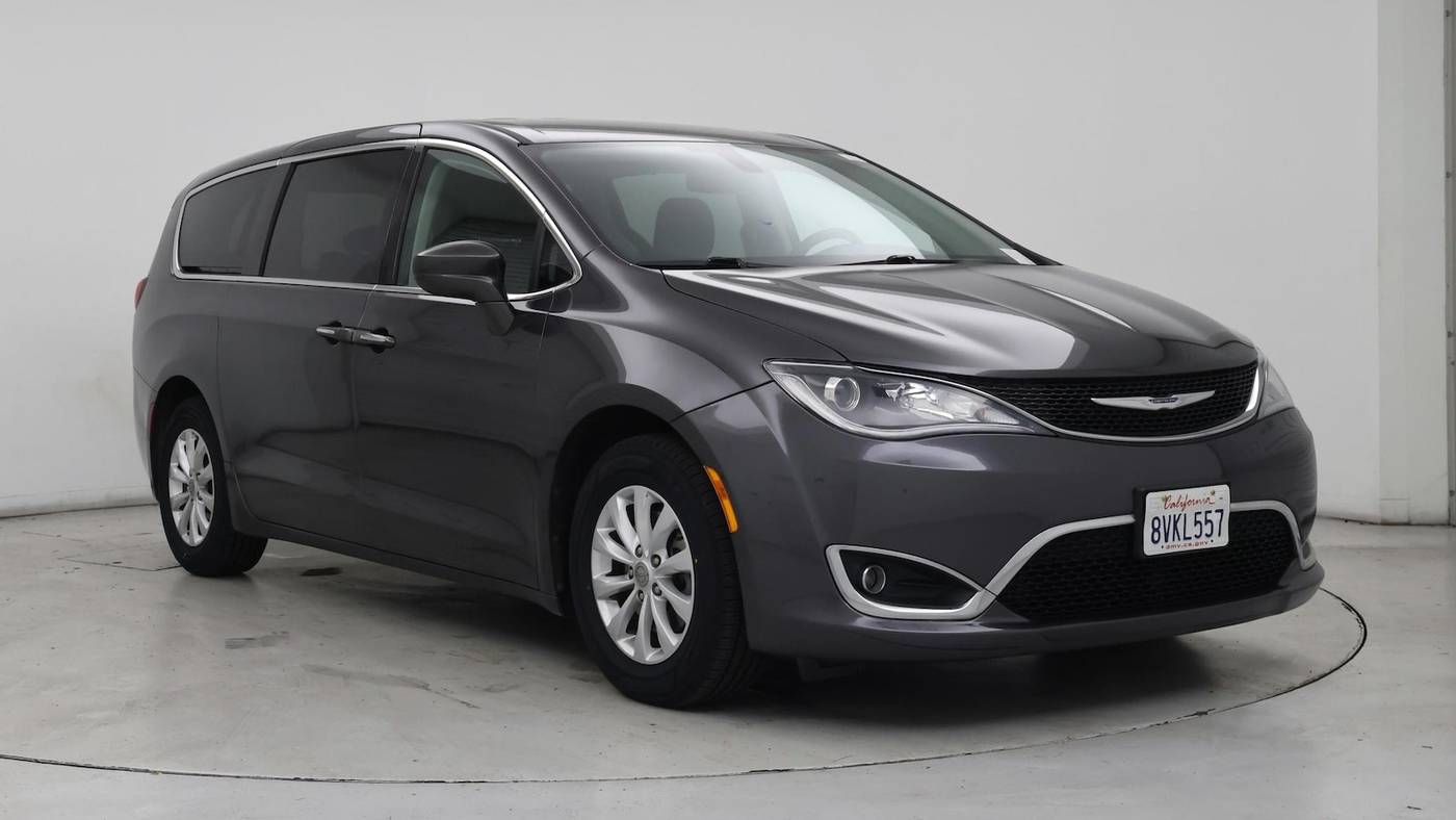 2018 Chrysler Pacifica for sale in CA
