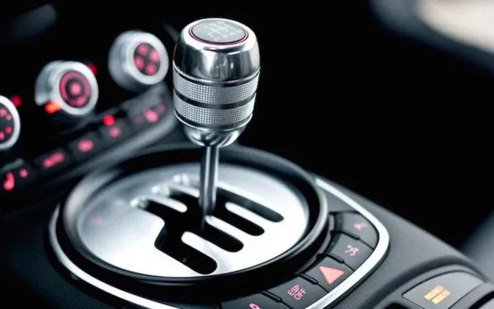an image of section manual transmission on car Automatic transmissions by article